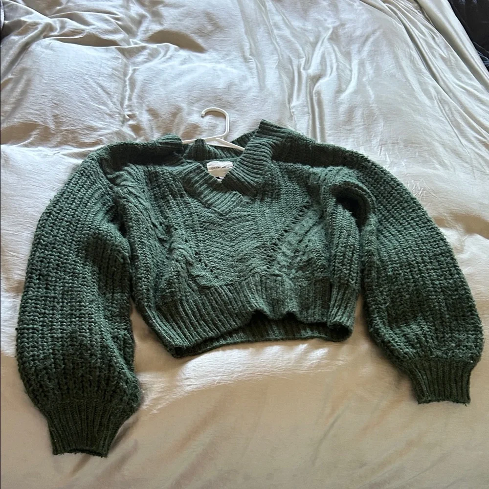 Cotton Candy Dark Green Cable V-Neck Sweater - Picture 3 of 4